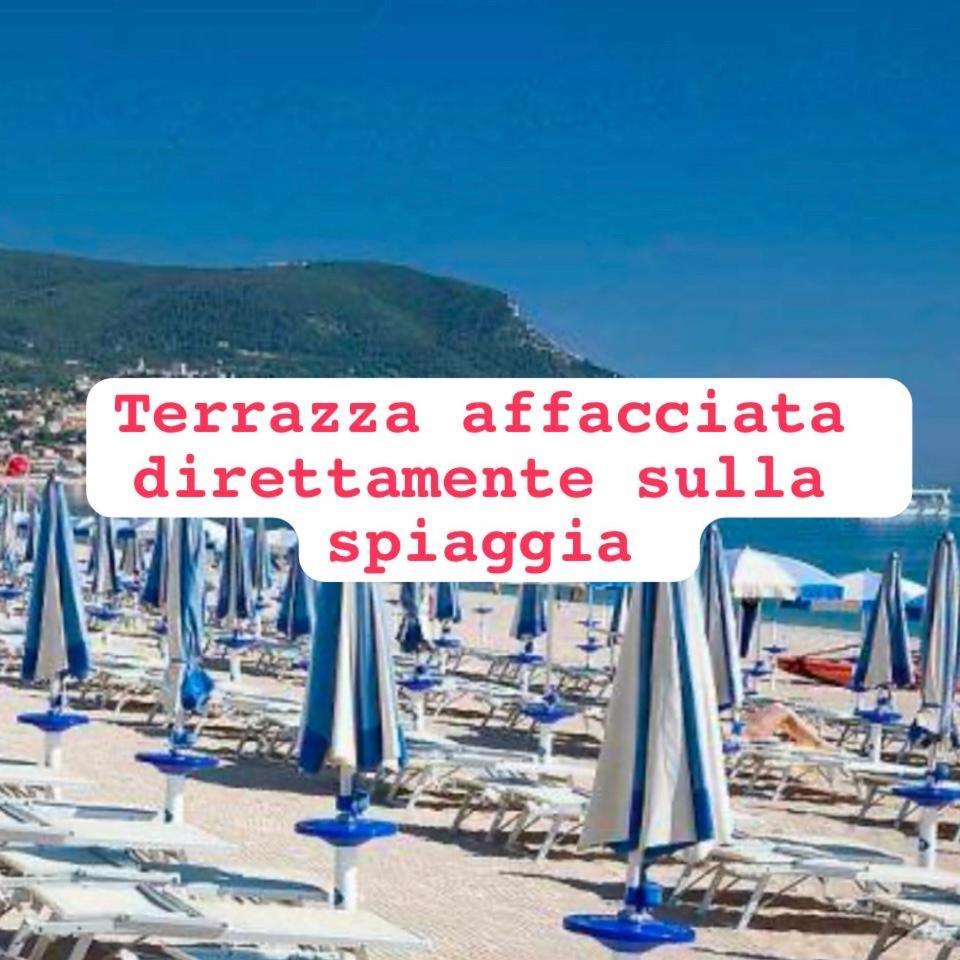 Conero Casa - Marcelli Di Numana In Via Litoranea 101 Sul Mare Vista Spiaggia Con Parcheggio Esclusivo Eksteriør billede